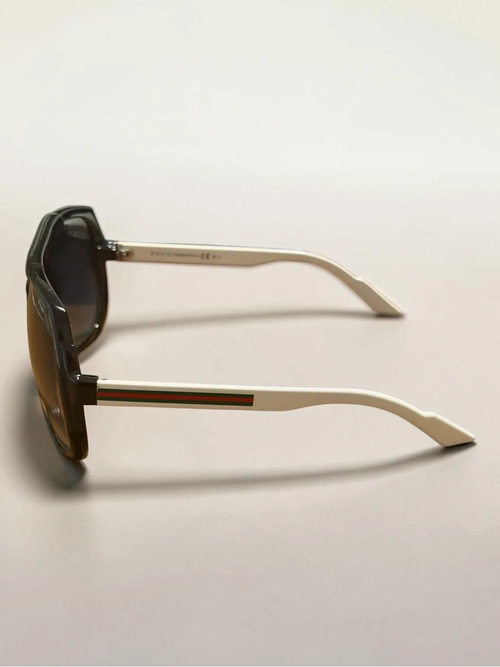 Gucci Aviator Sunglasses White Green Red Web Stripe with Case